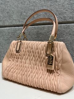 （分類：）位於 。 由 icelatte290 提交（商品編號 1192402761，圖片 1）。簡介： 。