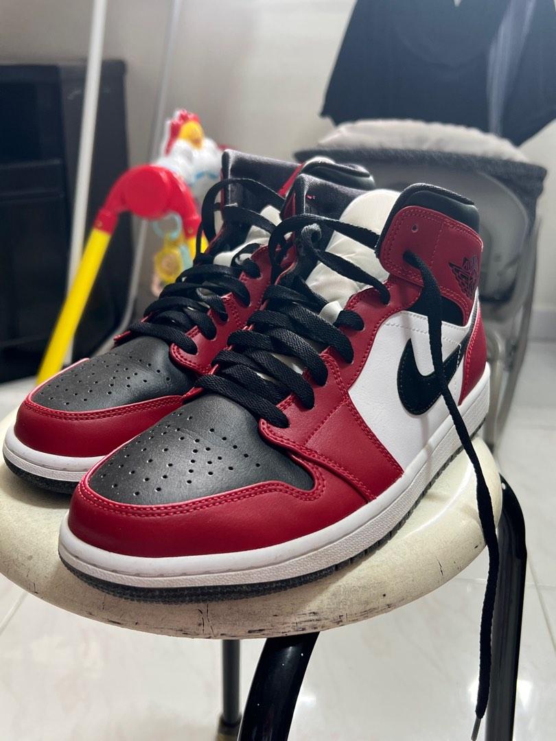Nike air jordan 1 retro mid chicago bred toe hotsell