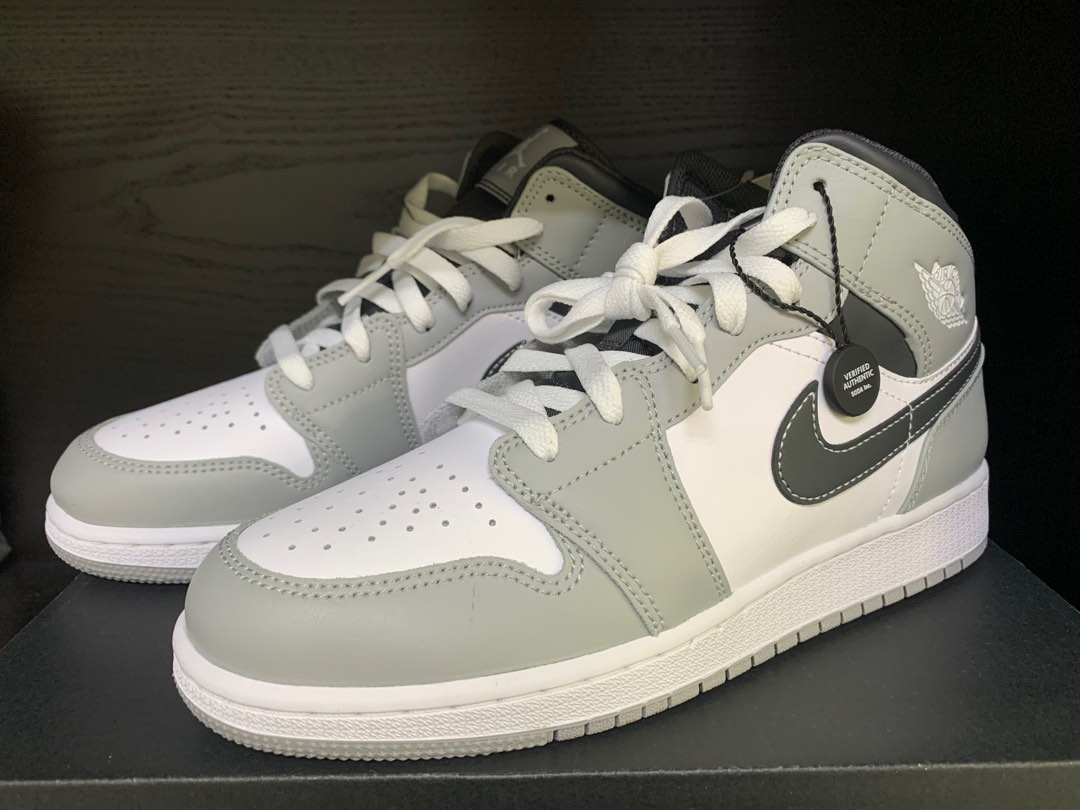 grey nike air jordan 1