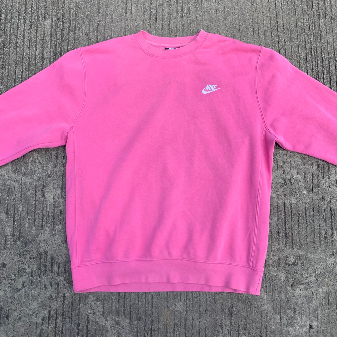 Nike sweater Large, Men's Fashion, Coats, Jackets and Outerwear on