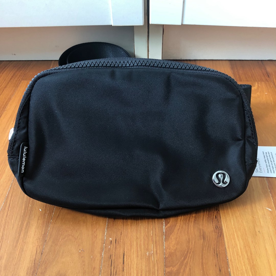 Lululemon NWT Everywhere Sling Bag 2.5L, Women's Fashion, Activewear on  Carousell