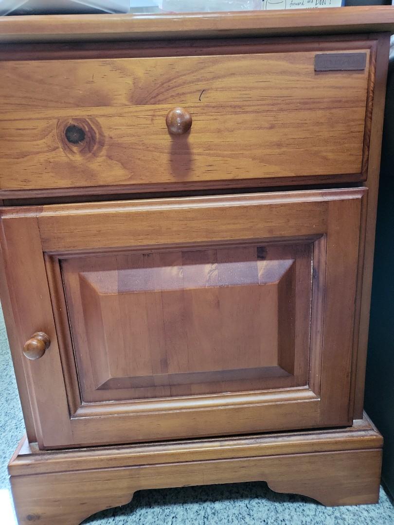 Picket and Rail Preloved 2 bedside and drawers dresser