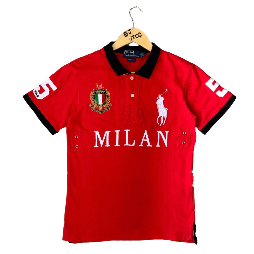 hot topic graphic tees