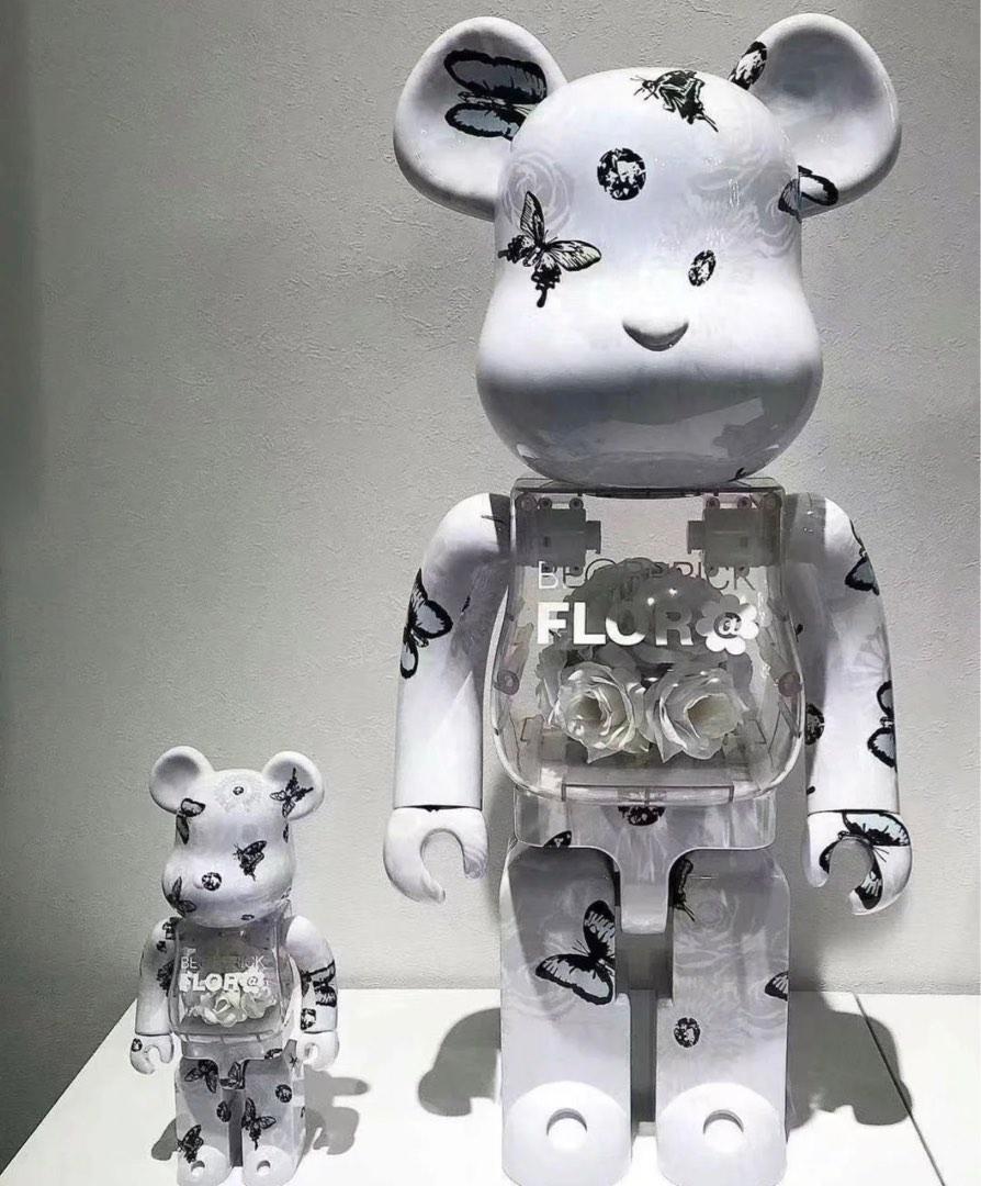 [Pre-Order] BE@RBRICK x Flor@ #2 White 400%/1000% Akashic Records III  Exclusive bearbrick flora wwt3