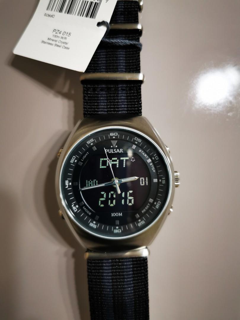 Pulsar world on sale time watch