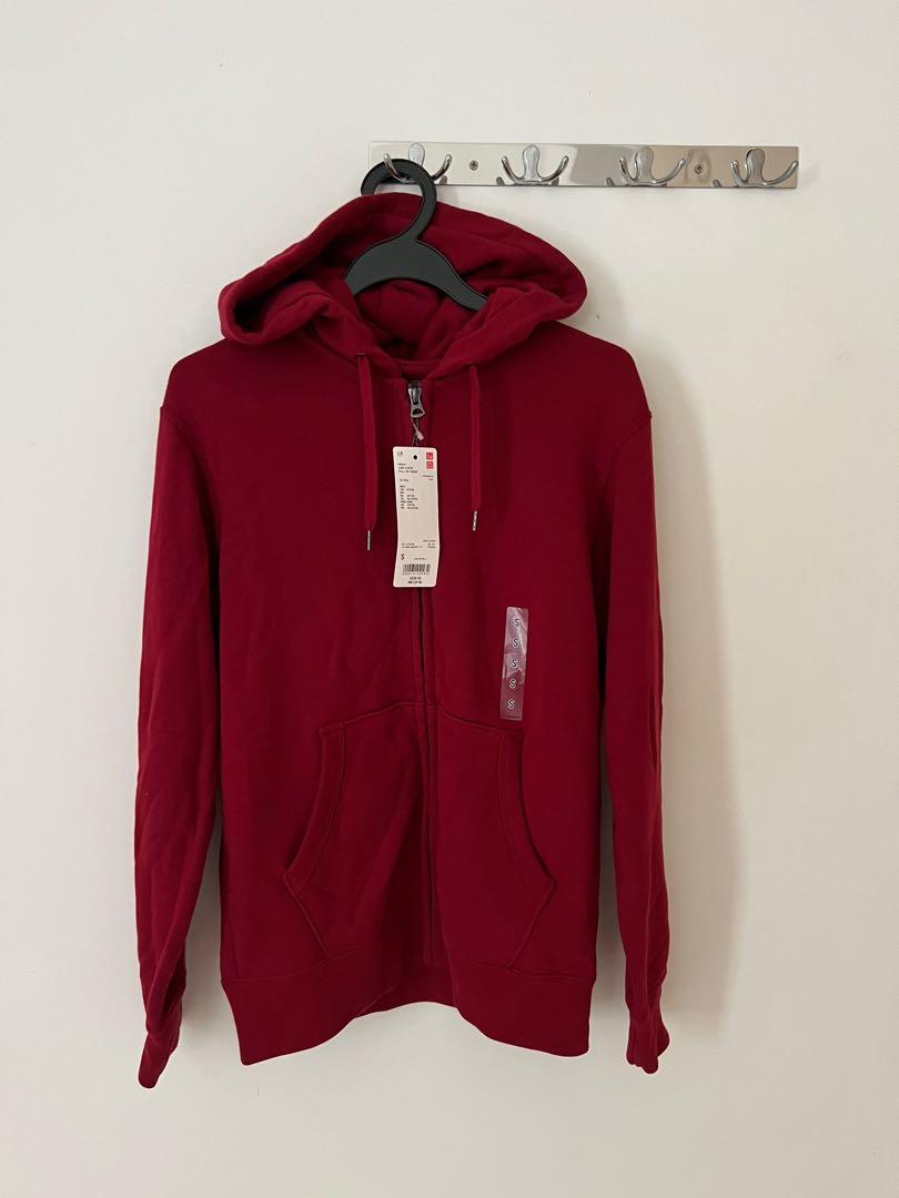 Red Uniqlo hoodie, Men's Fashion, Coats, Jackets and Outerwear on Carousell