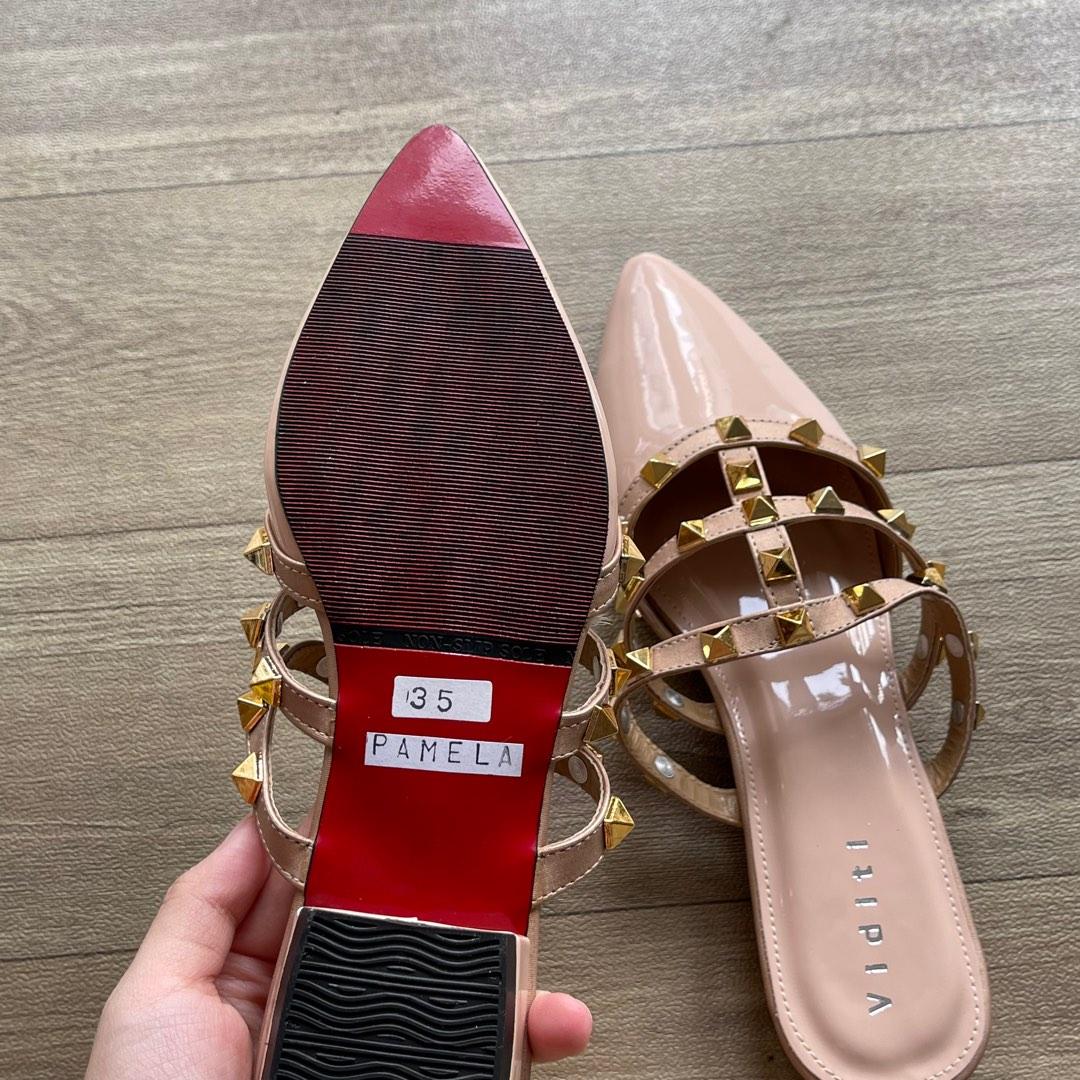 Sepatu sandal best sale valentino