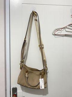 Sling bag Charles&keith HB 1,599. Dua tali