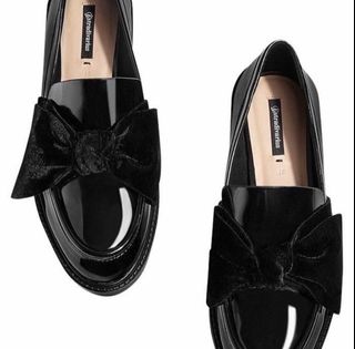 (Kategori: ) berada di . Dikirim oleh _prlvdstuff (ID iklan 1192341090, Gambar 1). Deskripsi: .