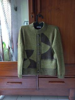 sweater rajut / wool thrift