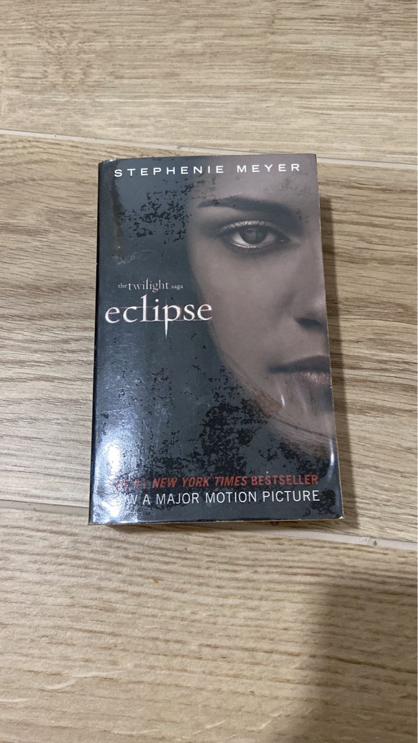 Twilight Eclipse Book, Hobbies & Toys, Books & Magazines, Fiction & Non