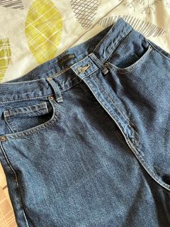 (Category: ) located in . Submitted by bibeexclearancee (Listing ID 1192325897, Image 1). Description: .