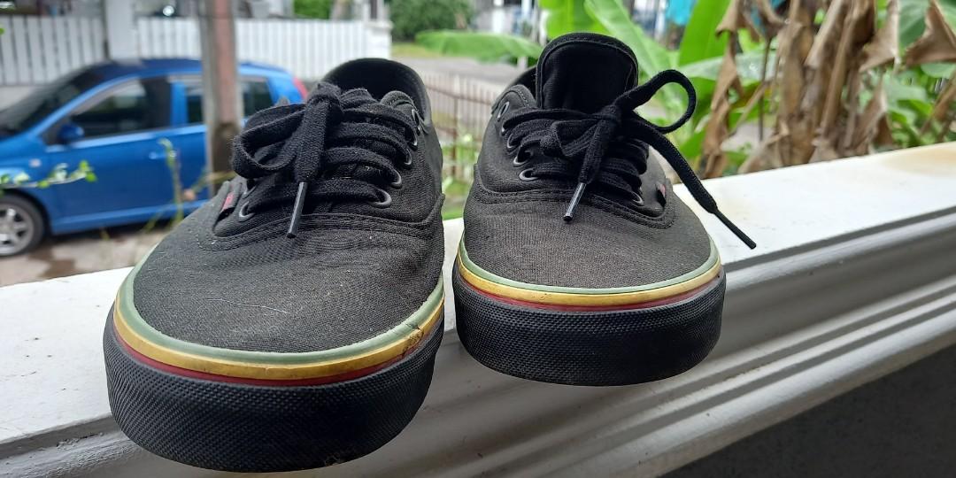 Vans authentic rasta store