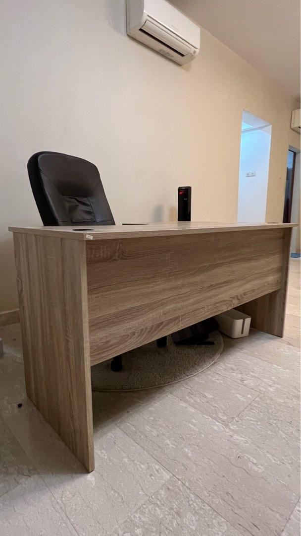 Vhive desk shop