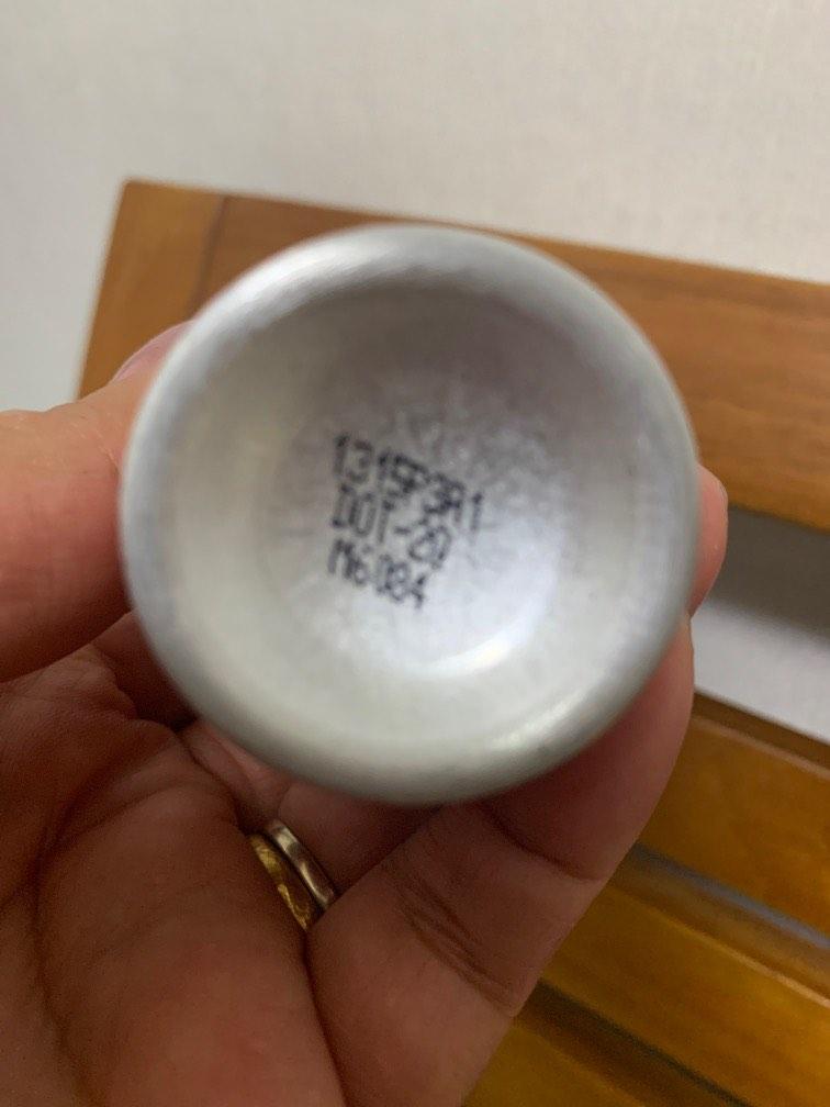 White barn Japanese cherry blossom pear cherry blossom sandalwood