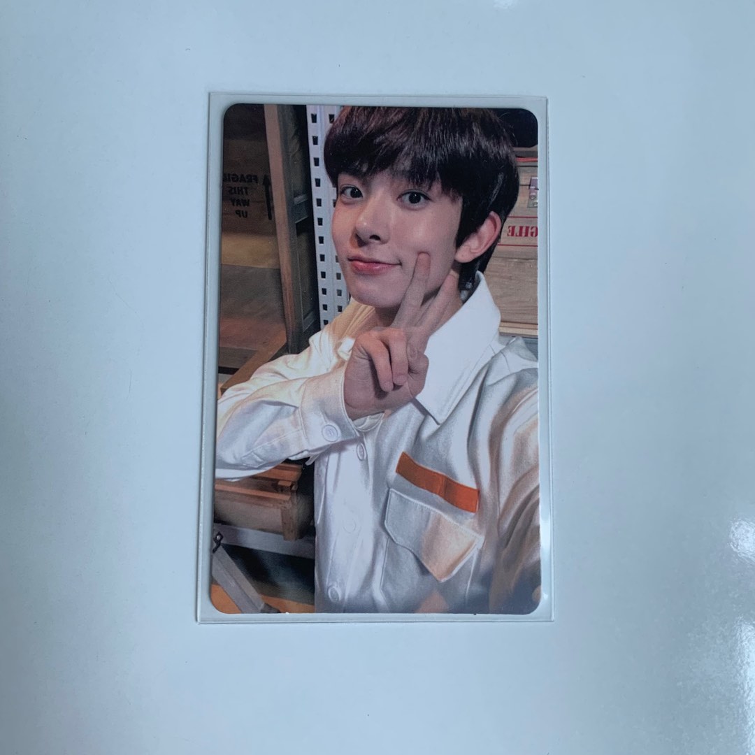 wts/lfb enhypen heeseung memories dvd selfie pc, Hobbies & Toys