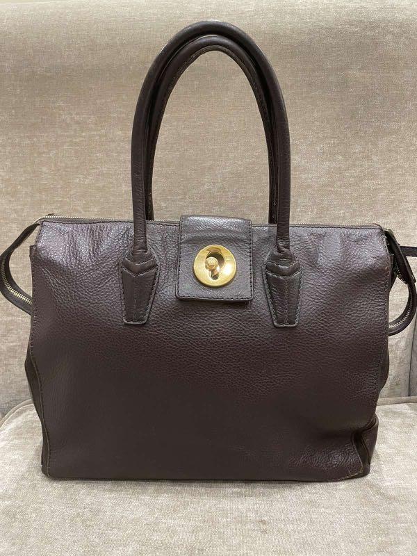 YSL Cabas Muse Two Brown (Pre-Loved) (Category: Luxury Bags & Wallets) located in Manila. Submitted by buys.korean (Listing ID 1192296427, Image 2). Description: YSL Cabas Muse Two Brown (Pre-Loved) No receipt and dust bag Price: negotiable RFS: decluttering Location: Banawe, QC.