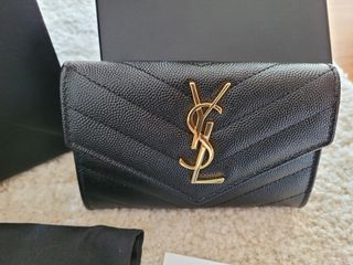 (Category: ) located in . Submitted by classic_preloved (Listing ID 1192231615, Image 1). Description: .