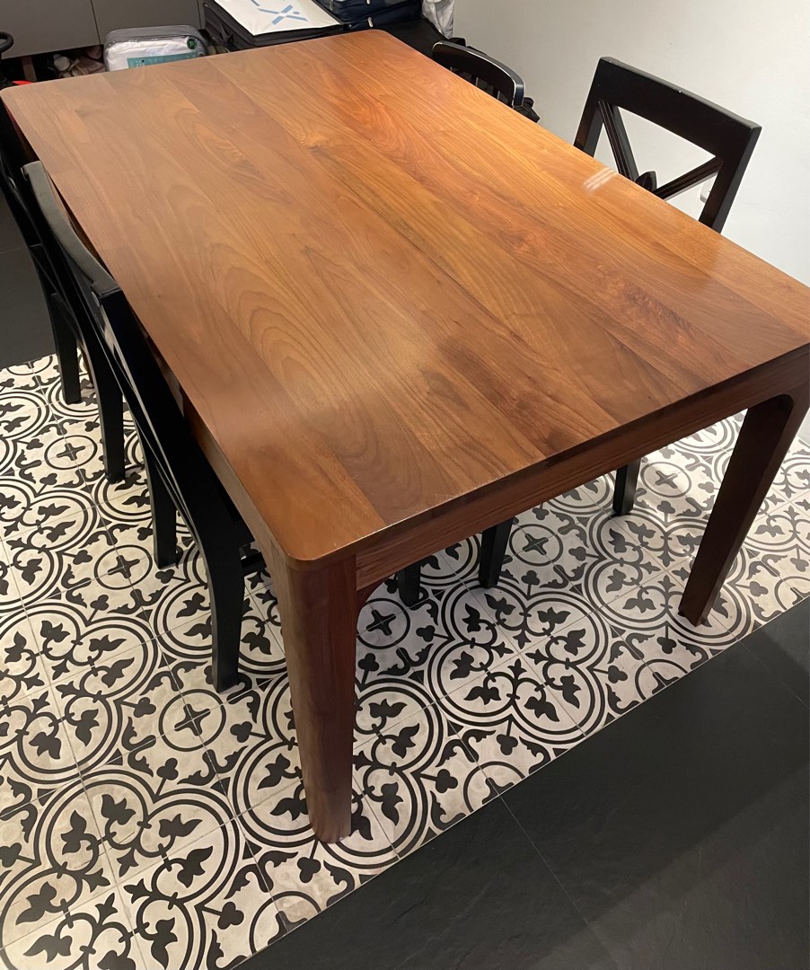 Air Curve Dining Table and Taylor B Dining Chairs, Furniture & Home