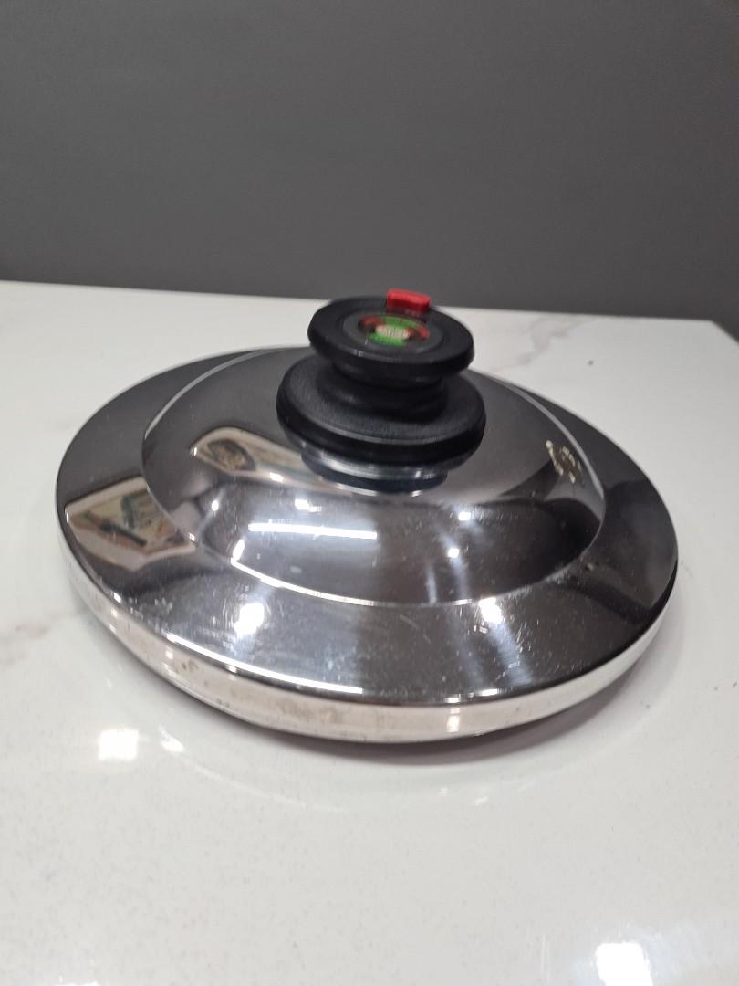 AMC Pressure cooker pot lid, Furniture & Home Living, Kitchenware
