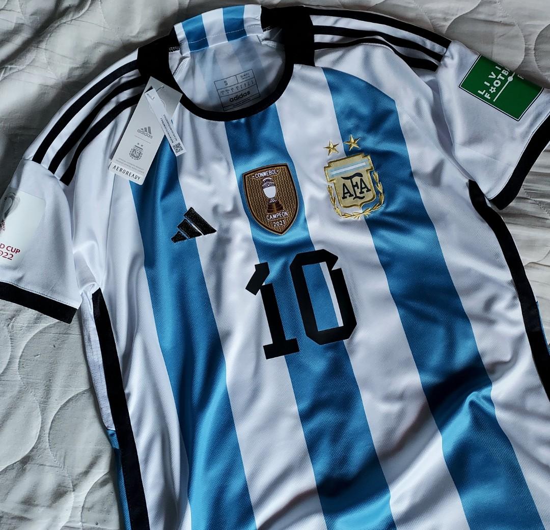 Argentina Home Authentic Kit #10 Lionel Messi (BNWT), Men's Fashion,  Activewear on Carousell