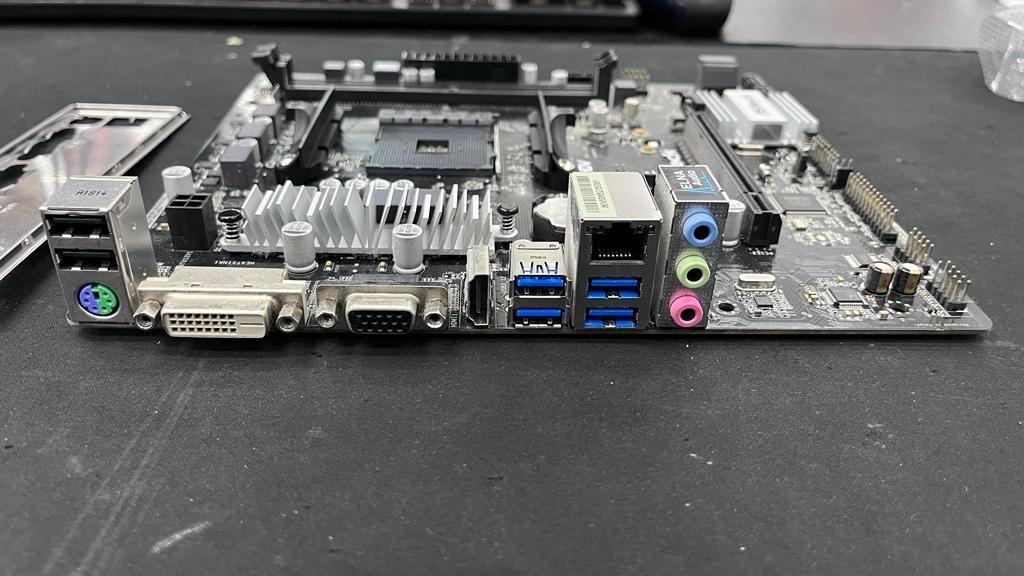 Asrock x370m pro 4 top
