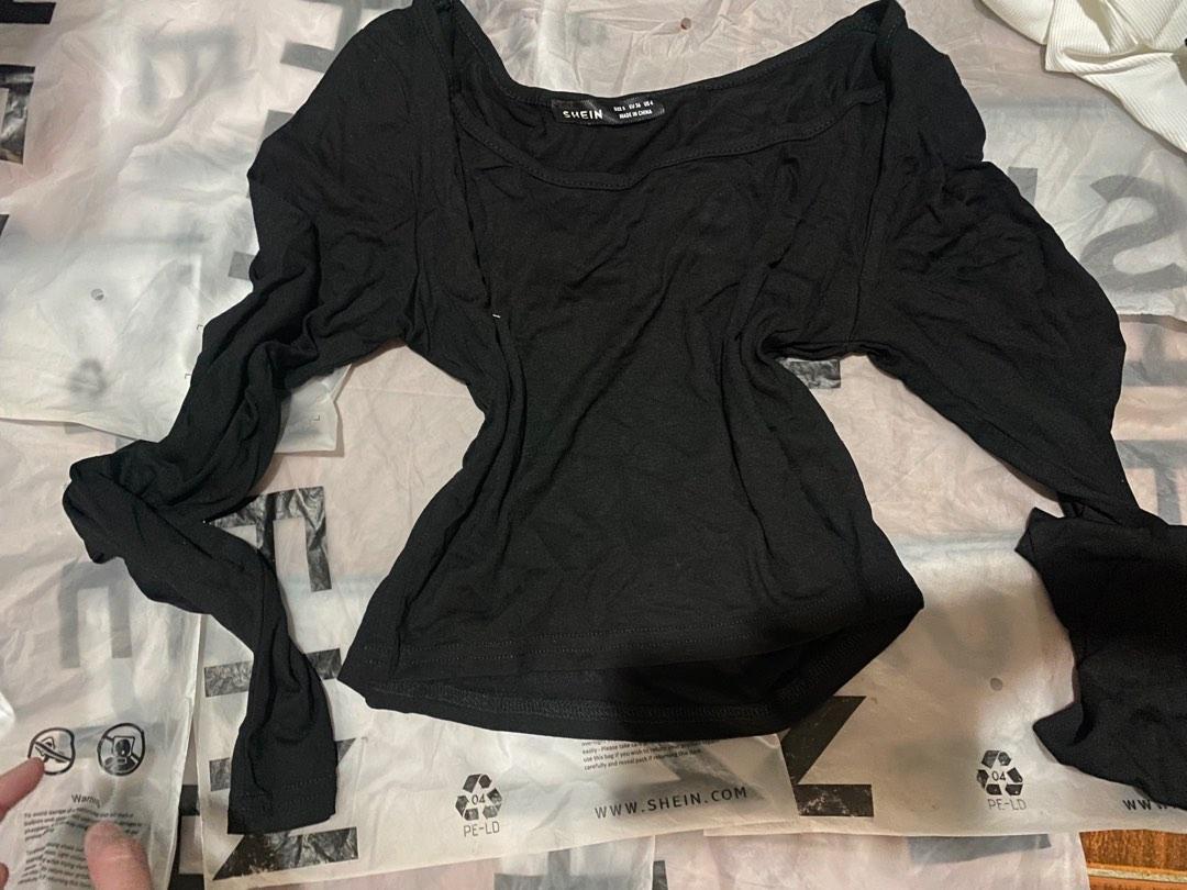 Shein Basic black longsleeves croptop round neck (Category: Longsleeves) located in Quezon City. Submitted by hoftroy (Listing ID 1192547763, Image 2). Description: 1 small 1 medium Basic longsleeves black .