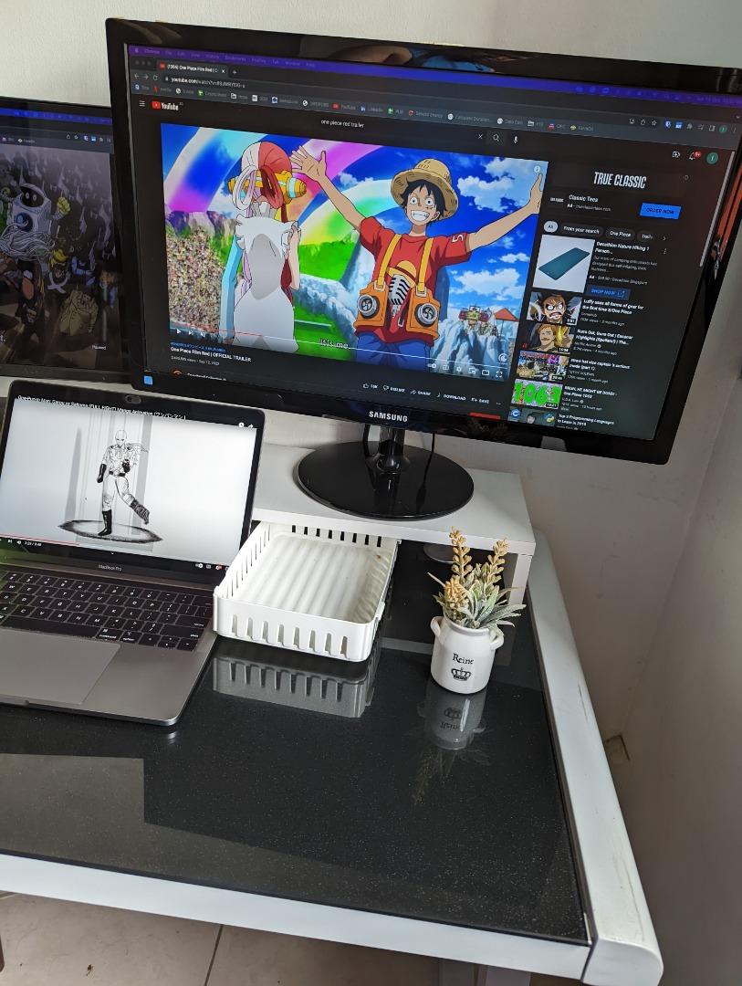 Best WFH setup (sturdy glass table + Samsung 27" monitor + gaming chair