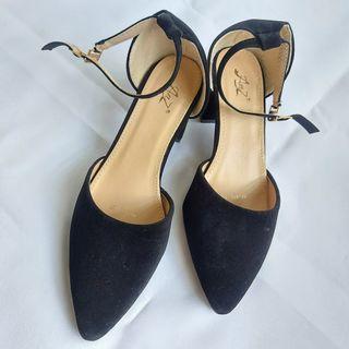 Black Velvet Sandals size 7