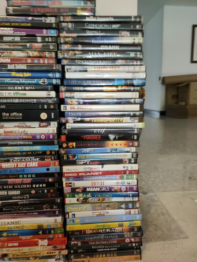 Bumper pack 80+ DVD movies with 30+ VCD and free Blue Ray player ...