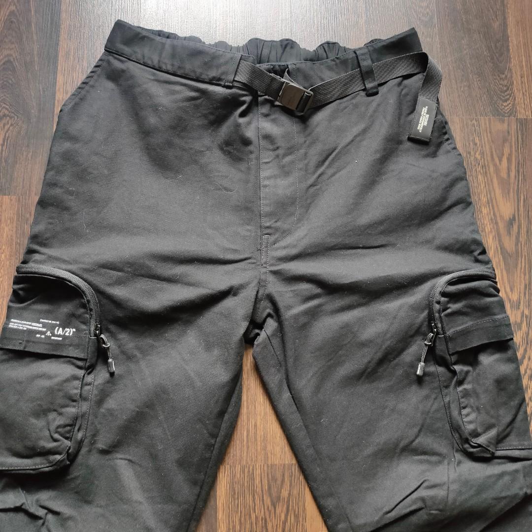 :CHOCOOLATE HK BRAND | Cargo Jogger Pants 6 Pockets (Category: Joggers) located in Cebu City. Submitted by denimholic (Listing ID 1192572135, Image 2). Description: ⚙️ Authentic Preloved Chocoolate Pants ▫️SEMI TECHWEAR Jogger, 6 Pockets zip ▫️SIZE : LARGE W32-34in / L30in) ▫️100 % Cotton Twill, Black, w/ belt ▫️9.0 / 10 excellent condition ▫️Made in China.