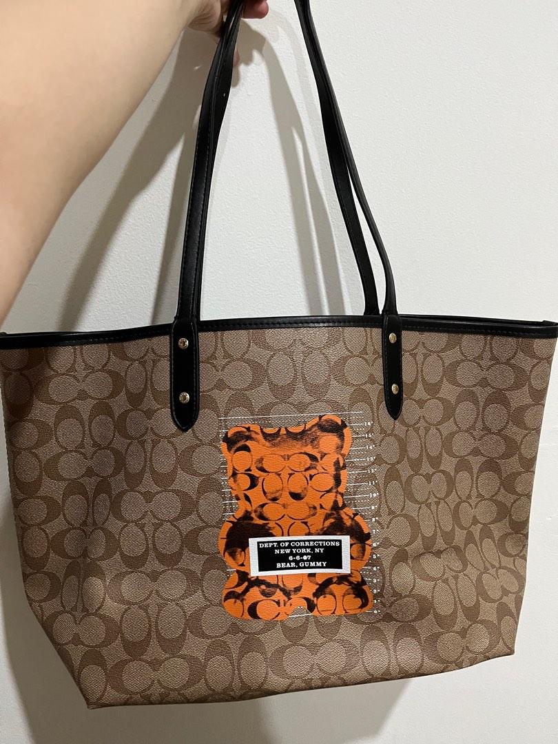 Coach Teddy Bag
 Coach Tote Bag Teddy Bear Fesyen Wanita Tas & Dompet di Carousell