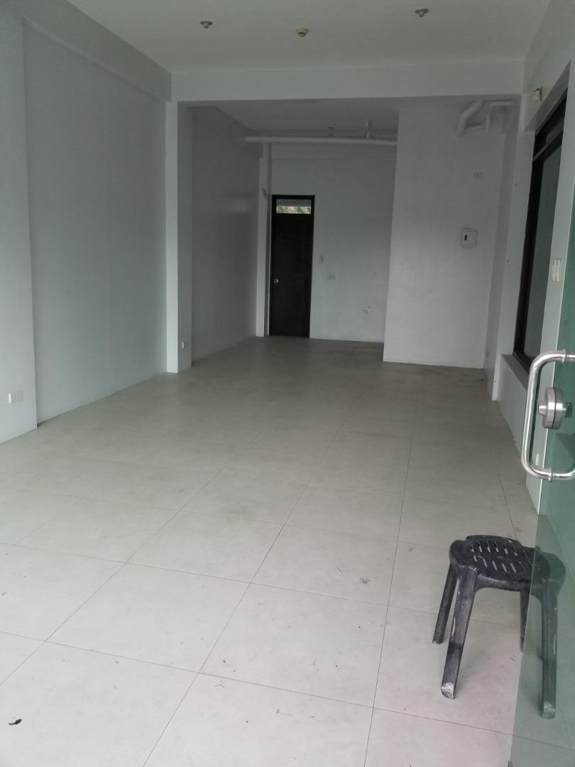 Commercial Lot with Building For Sale in Sto Tomas Batangas Big Space 556SQM, Property, For Sale