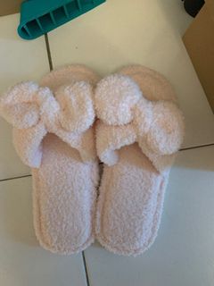 (Category: ) located in . Submitted by daisypiesss (Listing ID 1192550219, Image 1). Description: .