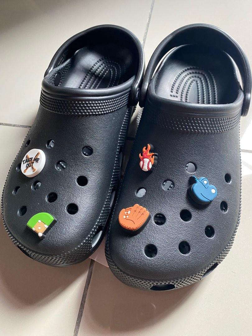 Black crocs hotsell price