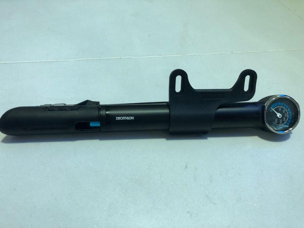 Decathlon hand pump, Sports Equipment, Bicycles & Parts, Parts