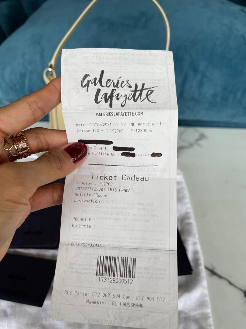 Pochette cadeau sale galerie lafayette