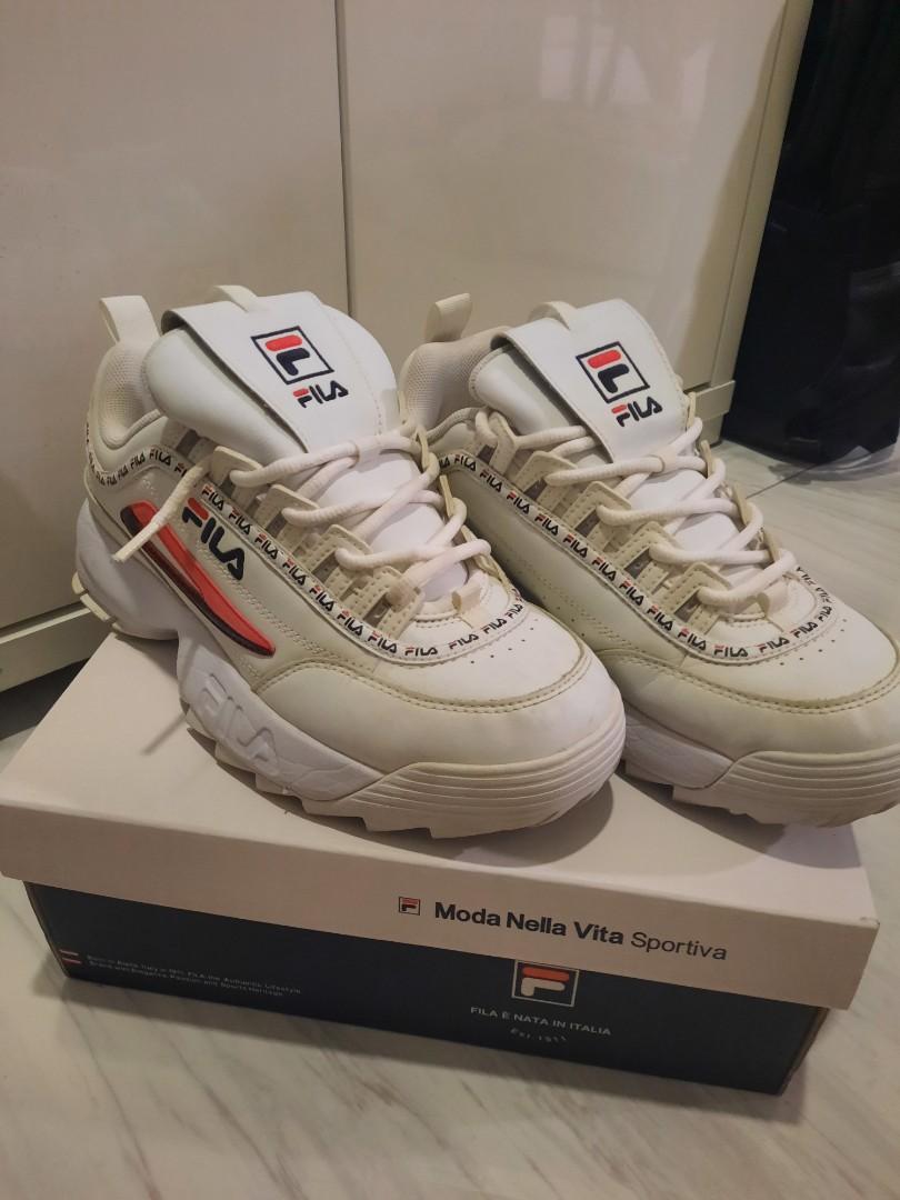 Fila best sale disruptor crossover