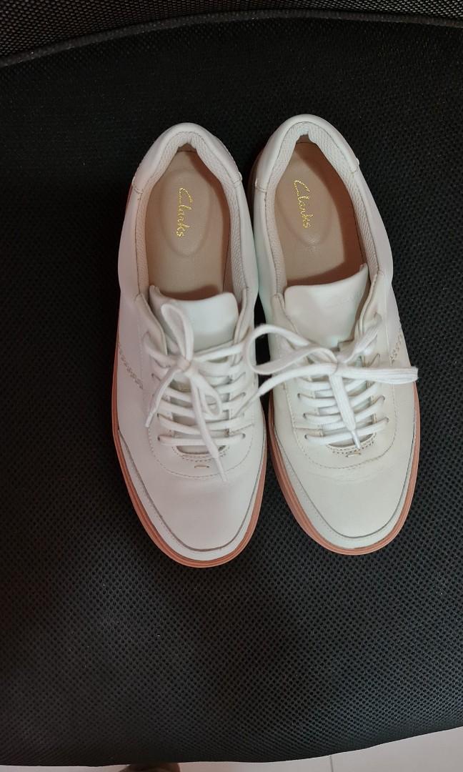 Clarks deals flash sale