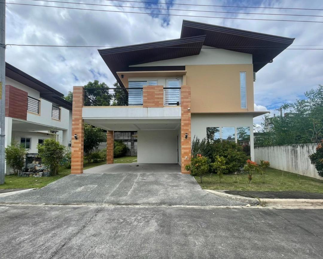 FOR SALE TWO SINGLE DETACHED HOUSES IN ANGELES CITY PAMPANGA NEAR