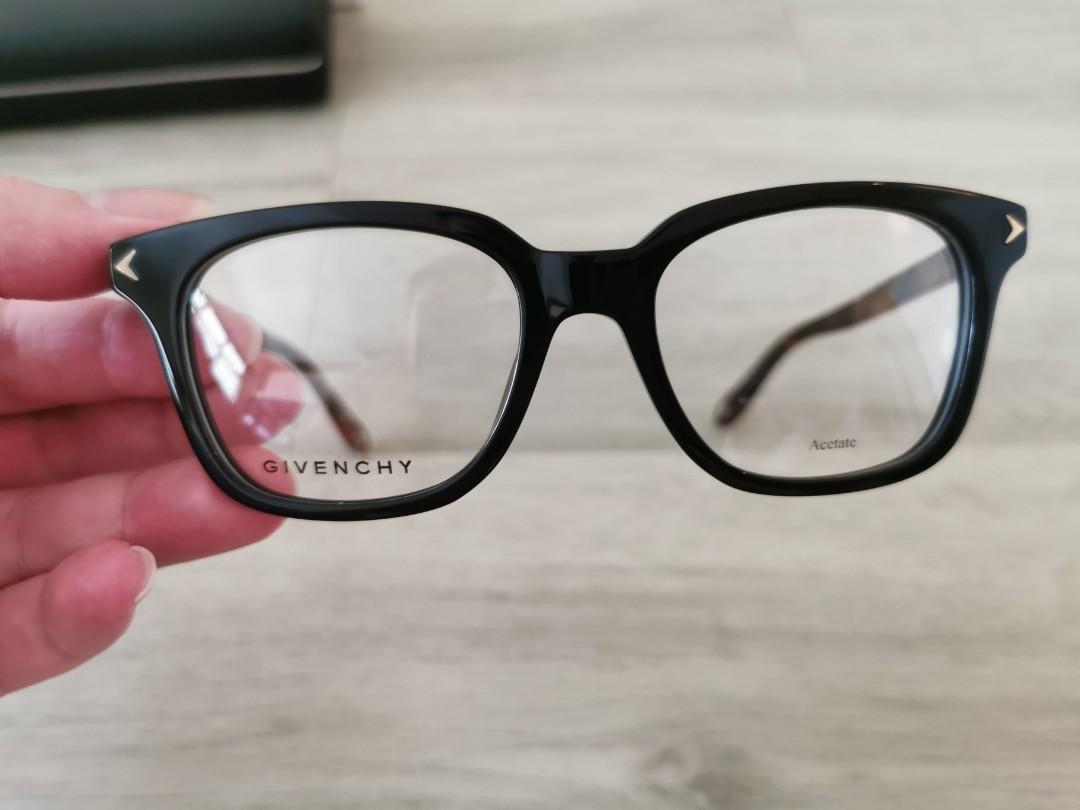 Givenchy spectacles shop
