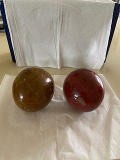 Hand massage balls (1 pair)