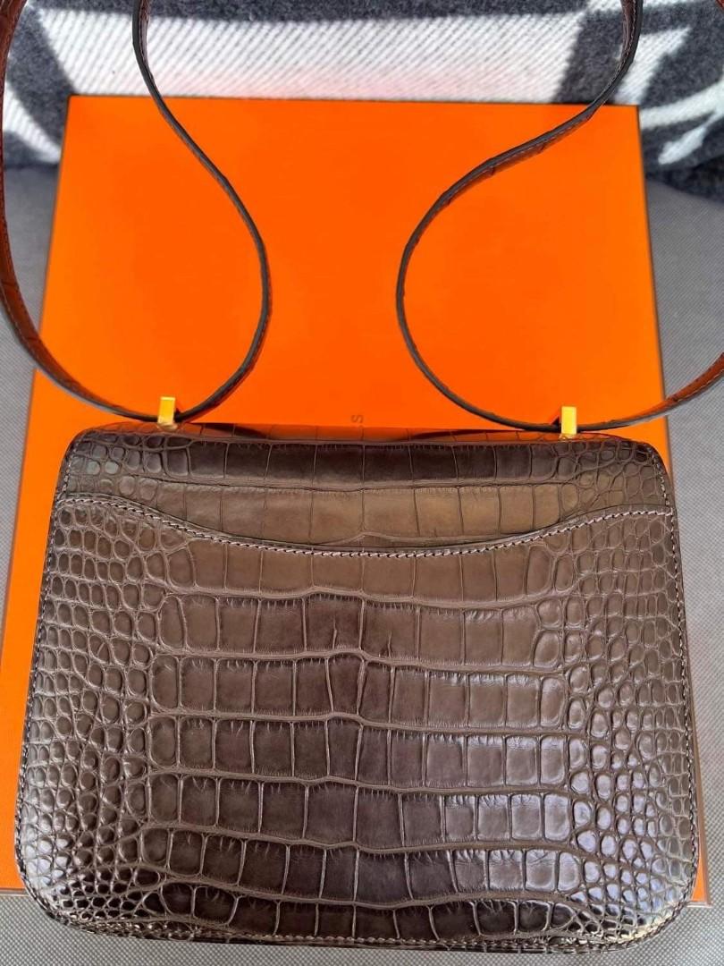 🆕 AUTHENTIC HERMES CONSTANCE 18 GOLD EPSOM GHW, Luxury, Bags & Wallets on  Carousell