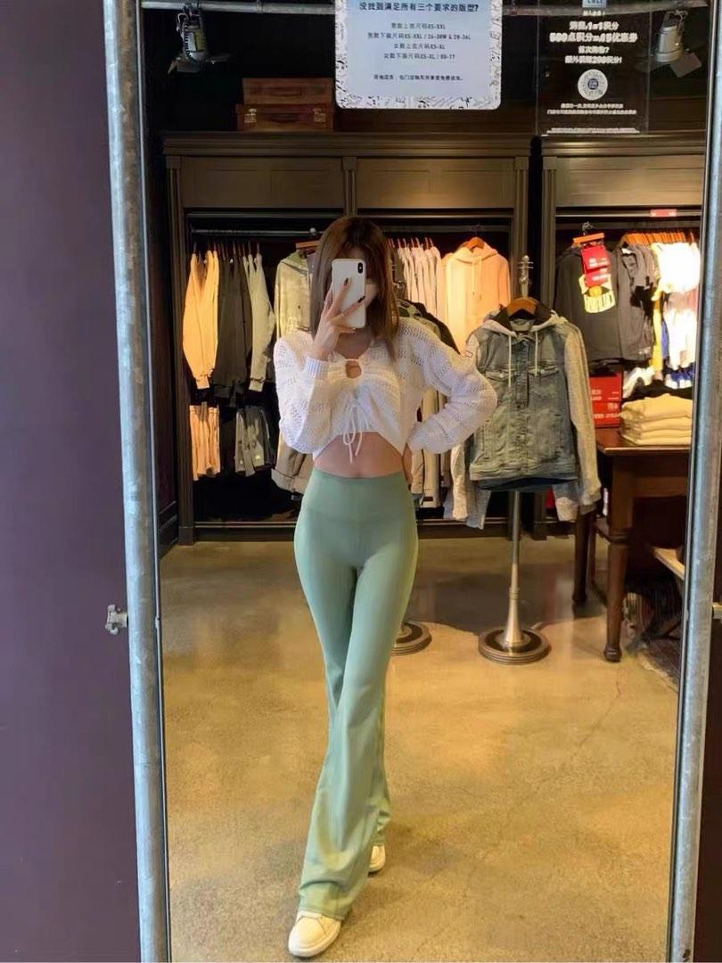 Hollister yoga pants bell bottoms Women s Fashion Activewear on