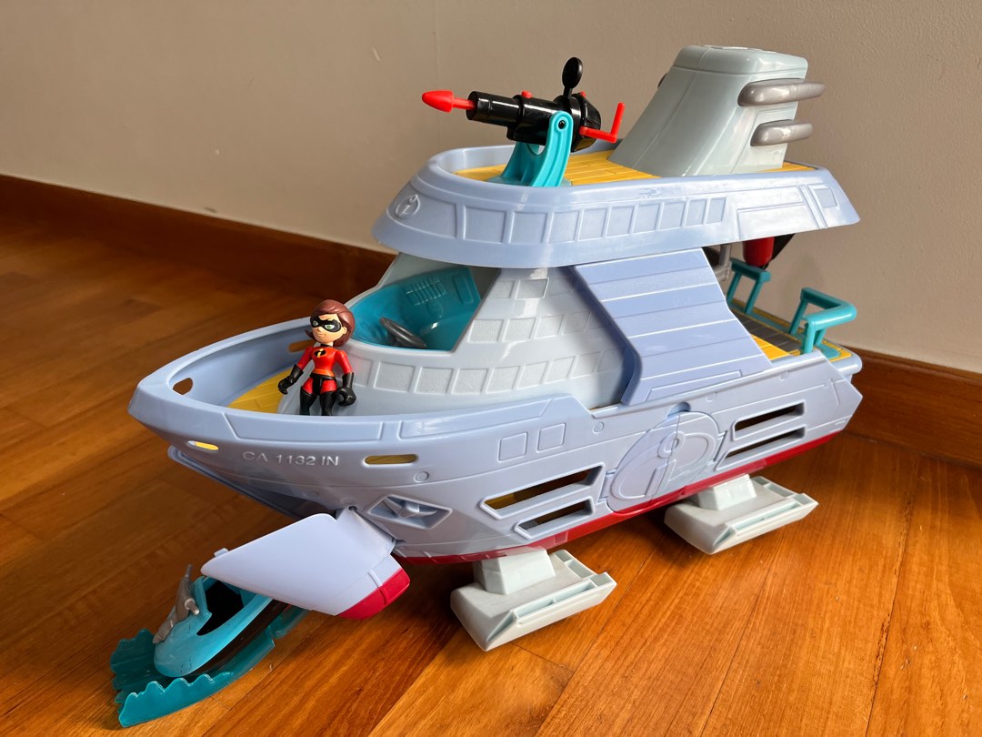 The incredibles boat toy hot sale