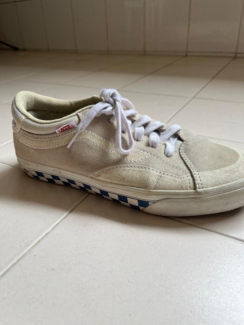 White cream vans store