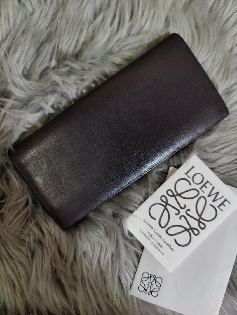 LOEWE Long Wallet (Category: Luxury Bags & Wallets) located in Marikina City. Submitted by noblecat_40a38b (Listing ID 1192586135, Image 1). Description: Loewe Long Wallet 💯 Authentic Preloved from Japan Very good condition Rank A With Care Card Plus Shipping Fee.