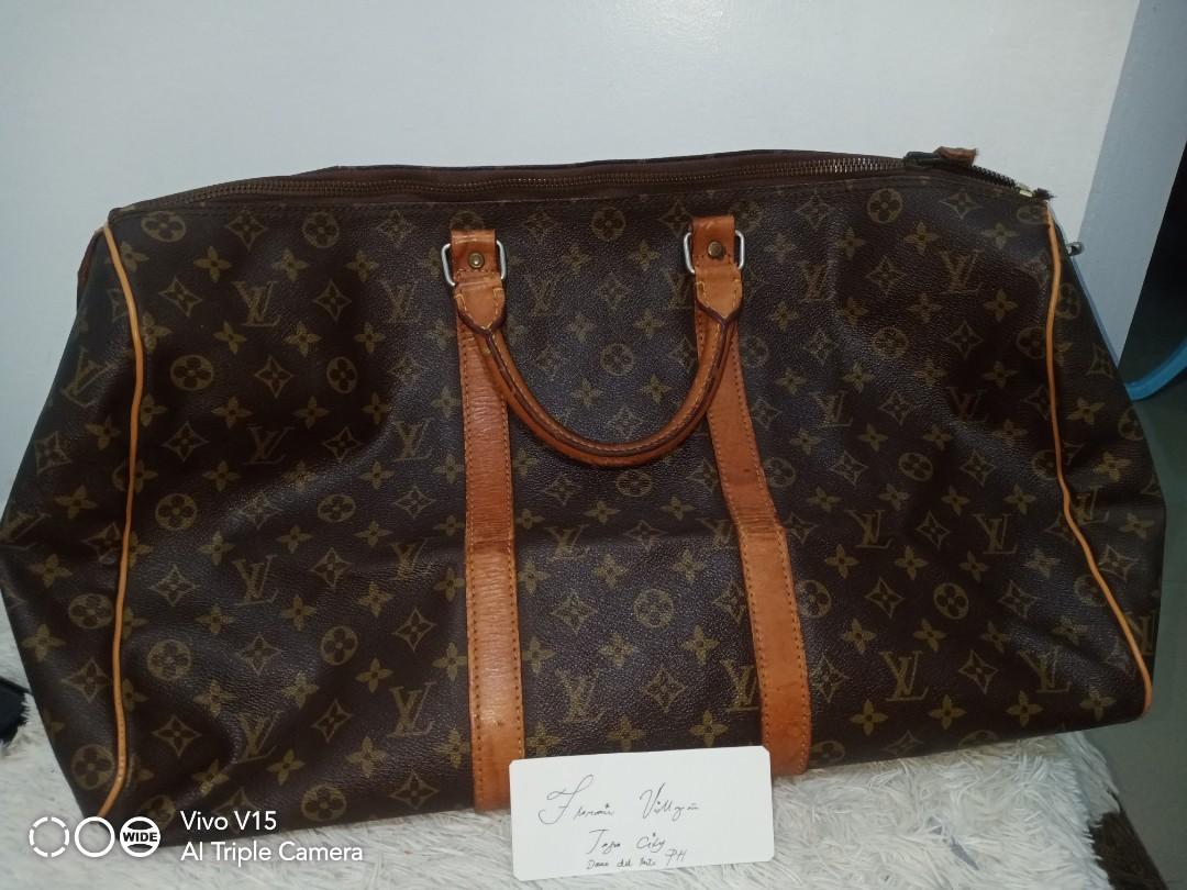 Lv keepall 50 (Category: Luxury Bags & Wallets) located in Tagum. Submitted by luxbagelyas (Listing ID 1192494111, Image 1). Description: eclair zip maganda pa kulay ng canvass with flaws replaced piping may cracks sa lips project bag na to.