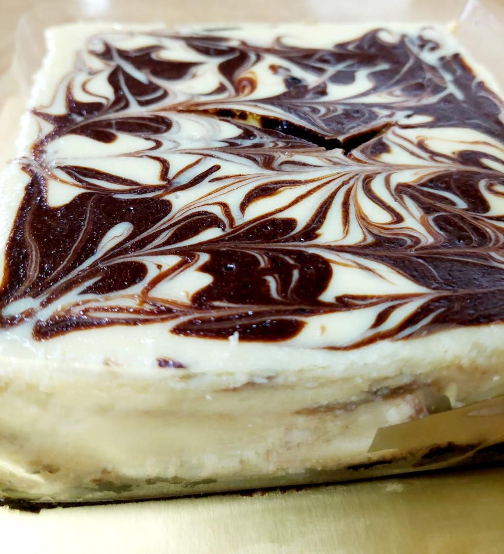 Marble cheese cake (Halal), Food & Drinks, Homemade Bakes on Carousell