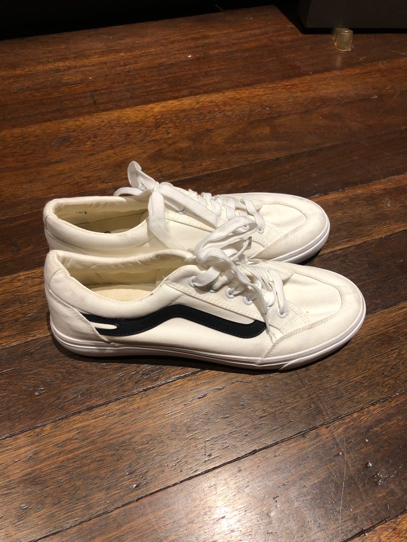 plain white sneakers mens